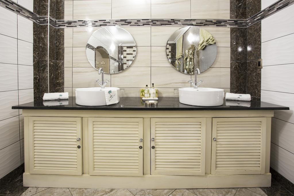 The Royal Palm B&B Ohrigstad Bagian luar foto